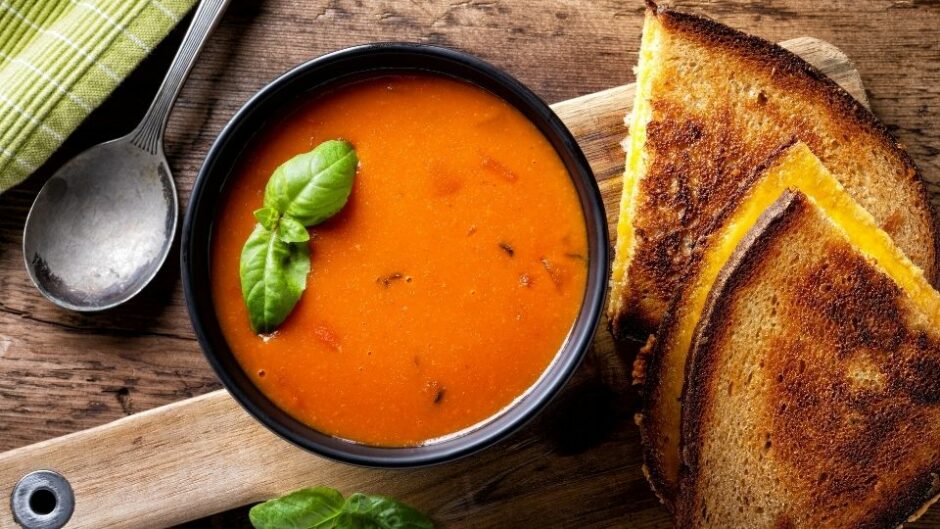 Tomato Soup and Grilled Cheese Sandwhich